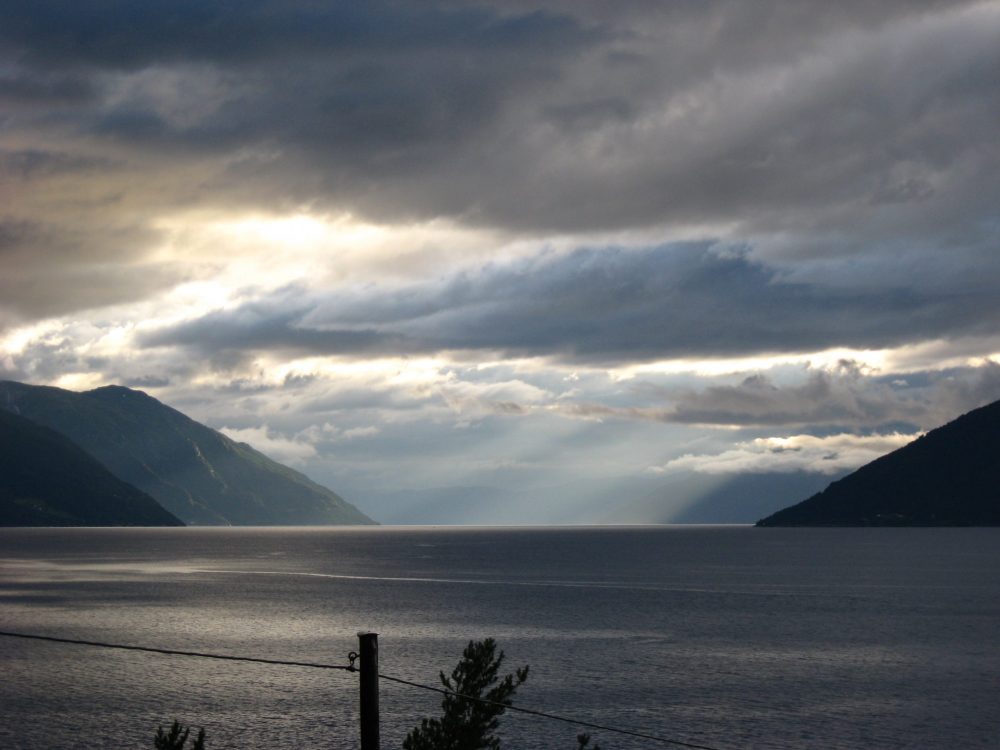 Himmel überm Fjord